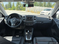 This Volkswagen Tiguan boasts a Intercooled Turbo Premium Unleaded I-4 2.0 L/121 engine powering thi... (image 9)