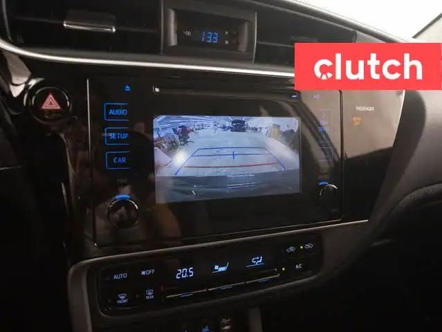 2017 Toyota Corolla LE w/ Heated Front Seats, Rearview Cam, Blue dans Autos et camions dans Ville de Toronto - Image 30