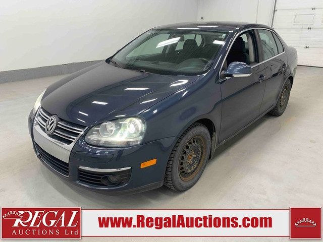 2009 VOLKSWAGEN JETTA in Cars & Trucks in Calgary - Image 2