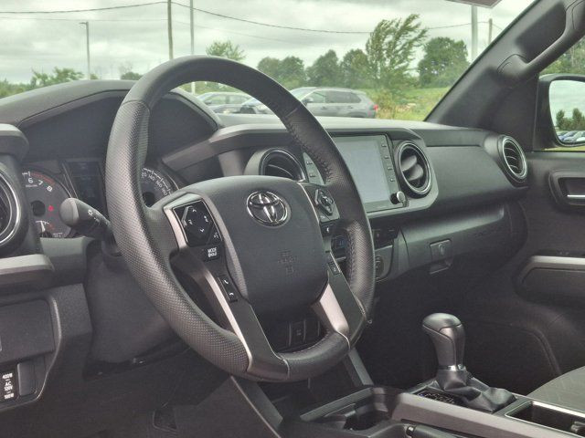 2023 Toyota Tacoma TRD Sport | 4x4 | Nav | Adaptive Cruise in Cars & Trucks in Guelph - Image 2