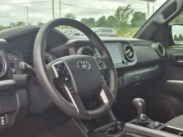 2023 Toyota Tacoma TRD Sport | 4x4 | Nav | Adaptive Cruise in Cars & Trucks in Guelph - Image 3