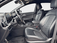 AWD, LEATHER, HEATED FRONT SEATS, HEATED STEERING WHEEL, REMOTE START, APPLE CARPLAY, ANDROID AUTO,... (image 9)