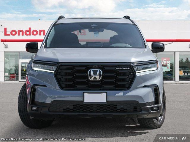 2025 Honda Pilot Black Edition in Cars & Trucks in London - Image 2