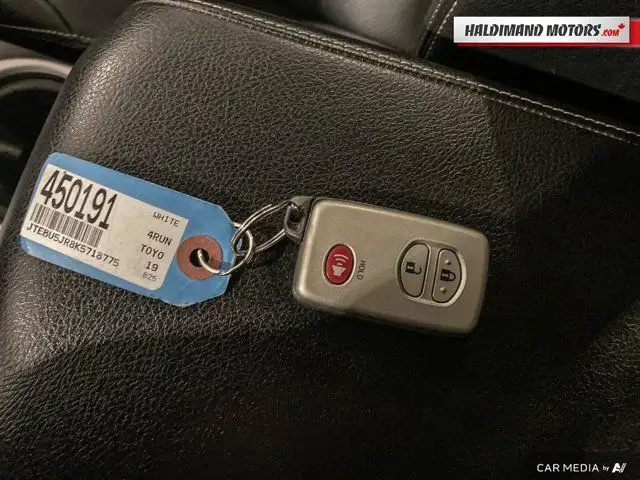 2019 Toyota 4Runner LIMITED in Cars & Trucks in Hamilton - Image 31