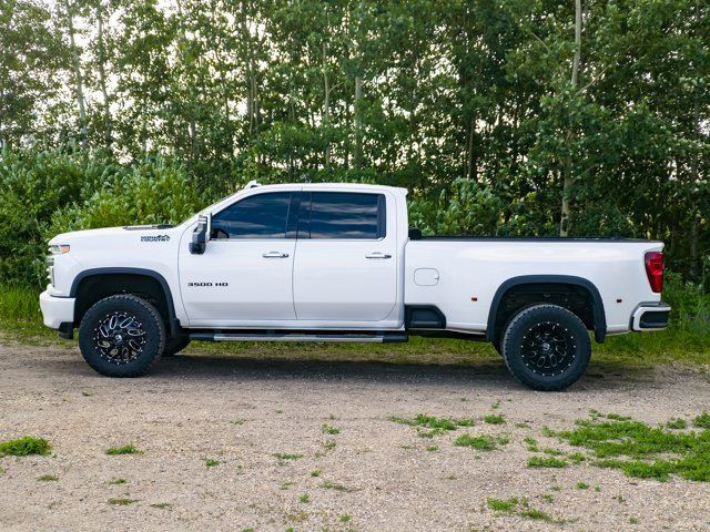 2022 Chevrolet Silverado 3500HD High Country in Cars & Trucks in Edmonton - Image 2