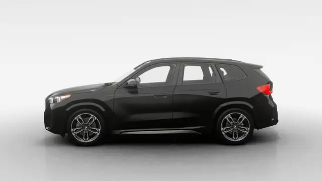 2025 BMW X1 xDrive28i | Édition M Sport | Entretien Régulier in Cars & Trucks in City of Montréal - Image 5