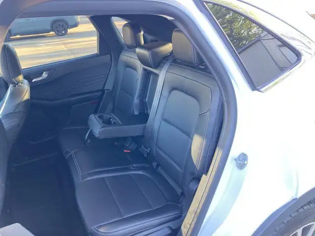2021 Ford Escape Titanium in Cars & Trucks in Hamilton - Image 17