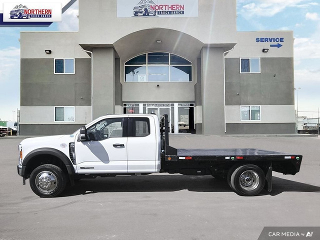 2023 Ford F-550 Chassis XLT F550 Extended Cab 4x4 Flat Bed Tr... in Cars & Trucks in Edmonton - Image 3