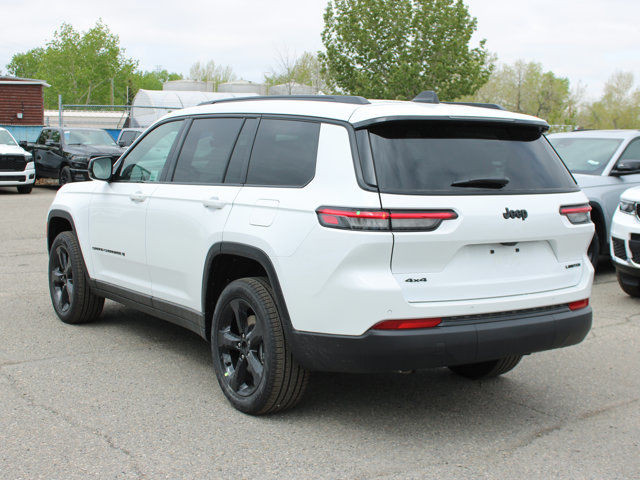 2025 Jeep Grand Cherokee L Limited in Cars & Trucks in Calgary - Image 3
