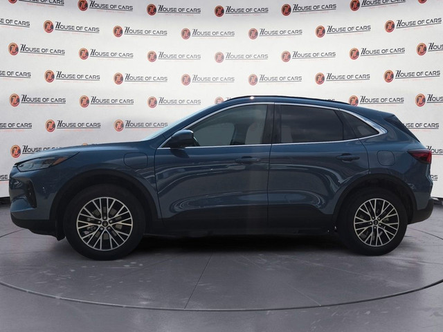 2025 Ford Escape PHEV FWD Plug in Hybrid Leather Seats Bluetooth in Cars & Trucks in Calgary - Image 2