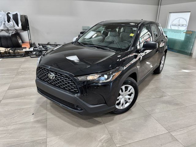 2025 Toyota Corolla Cross L FWD | Front Collision Mitigation in Cars & Trucks in Edmonton - Image 4
