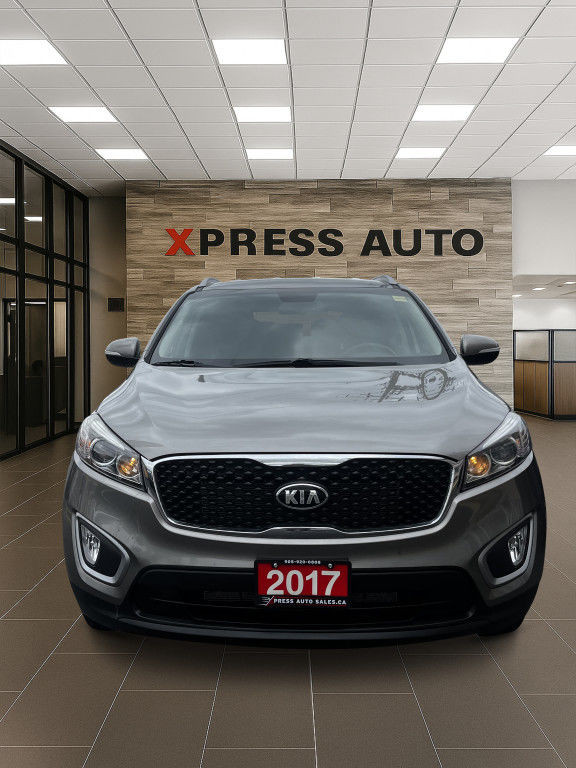2017 Kia Sorento LX 4dr SUV AWD in Cars & Trucks in Hamilton