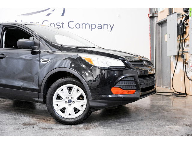  2013 Ford Escape Accident Free Locally Owned in Cars & Trucks in Edmonton - Image 2