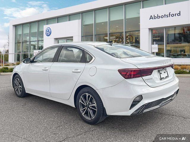 2022 Kia Forte in Cars & Trucks in Abbotsford - Image 3