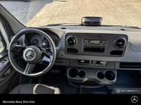 Mercedes-Benz Rive-Sud, la destination Mercedes-Benz par excellence. Bienvenue en première classe. D... (image 9)