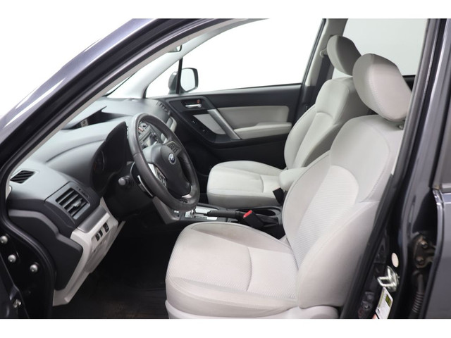 2015 Subaru Forester TOURING AWD, TOIT OUVRANT, SIEGES CHAUFFANT in Cars & Trucks in Longueuil / South Shore - Image 2