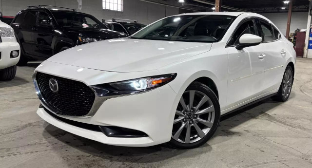 2019 MAZDA MAZDA3 GT/AWD/AUCUN ACCIDENT/NAV/CUIR/CAMERA/TOIT/AC/ in Cars & Trucks in City of Montréal - Image 3