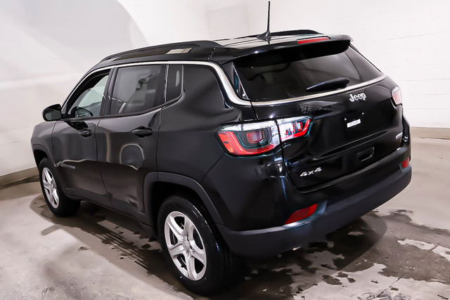 2023 Jeep Compass NORTH + 4X4 + ENSEMBLE COMMODITES + CARPLAY GP in Cars & Trucks in Laval / North Shore - Image 4