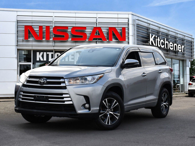 2017 Toyota Highlander LE AWD-Camera| Alloys| Clean Carfax in Cars & Trucks in Kitchener / Waterloo