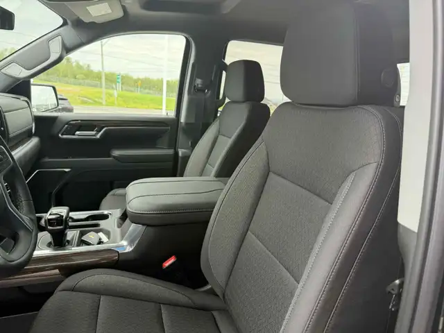 2025 Chevrolet Silverado 1500 LT in Cars & Trucks in Edmundston - Image 16