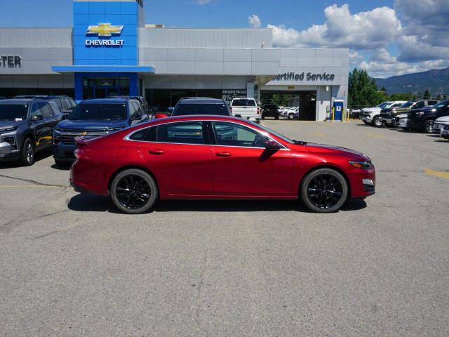 2021 Chevrolet Malibu in Cars & Trucks in Penticton - Image 4