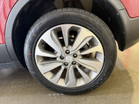 Welcome Ontario customers! All our vehicles are Ontario safety check/e-tested. We offer financing ad... (image 9)