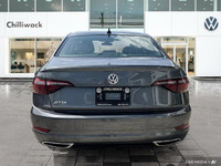 This Volkswagen Jetta boasts a Intercooled Turbo Regular Unleaded I-4 1.4 L/85 engine powering this... (image 3)