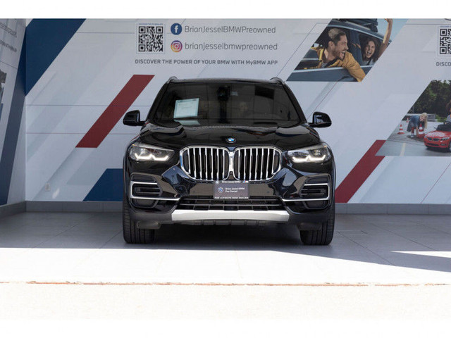 2022 BMW X5 xDrive40i in Cars & Trucks in Vancouver - Image 3