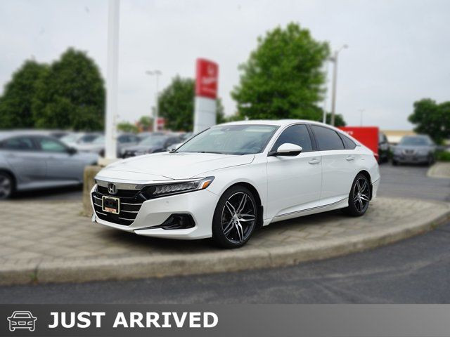 2021 Honda Accord Sedan Touring 2.0 | Winter Wheels | Honda in Cars & Trucks in Hamilton