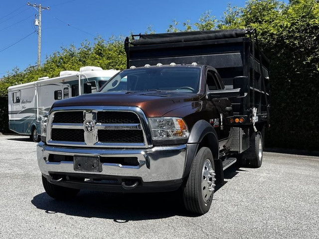 2015 ram 5500 Regular Cab Dually Dump Truck 4WD in Heavy Trucks in Richmond - Image 4