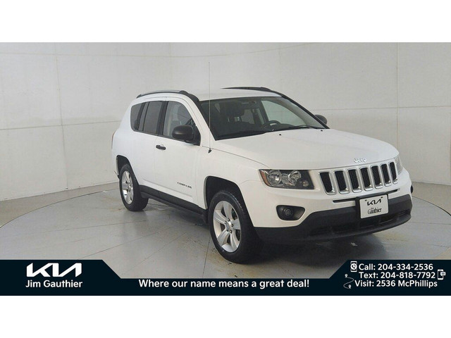  2016 Jeep Compass 4WD Sport MT, Accident Free, low km, budget-p in Cars & Trucks in Winnipeg