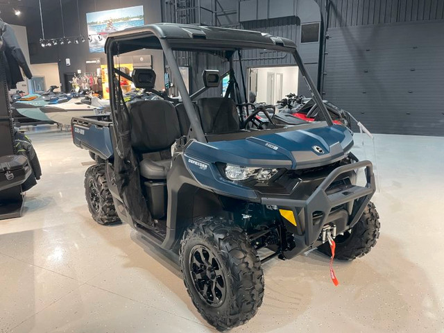 2025 CAN-AM DEFENDER XT HD9 SIDE BY SIDE in ATVs in London - Image 2