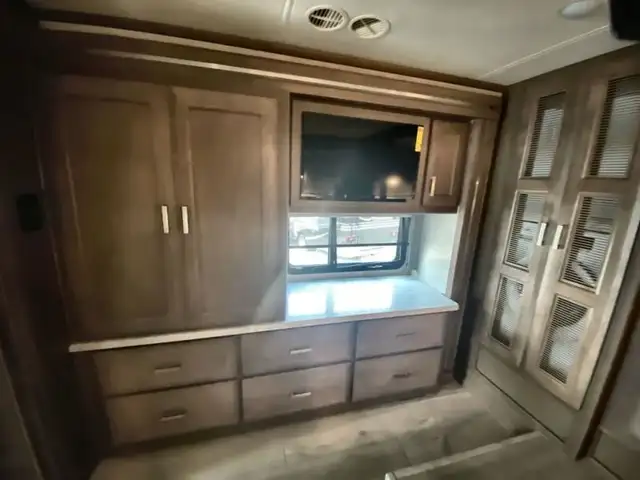 2023 Thor Motor Coach Aria 3401 in RVs & Motorhomes in Abbotsford - Image 25