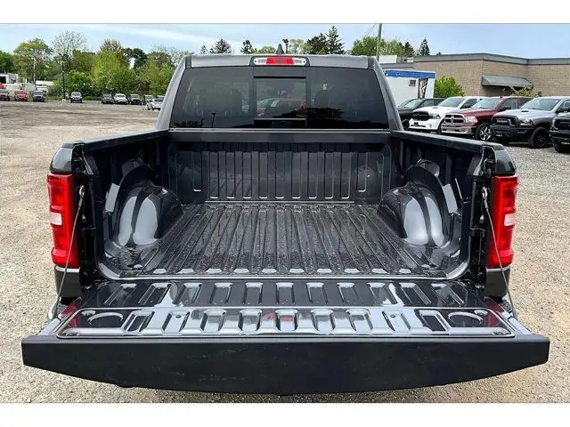 2025 Ram 1500 Big Horn in Cars & Trucks in Mississauga / Peel Region - Image 9