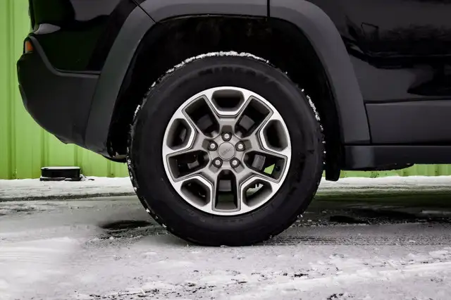 2022 Jeep Cherokee Trailhawk • REMOTE START • APPLE CARPLAY in Cars & Trucks in Kingston - Image 7