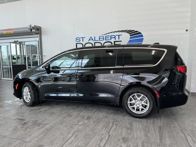 2025 Chrysler Grand Caravan SXT in Cars & Trucks in St. Albert - Image 2
