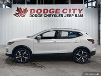 This Nissan Qashqai delivers a Regular Unleaded I-4 2.0 L/122 engine powering this Variable transmis... (image 1)