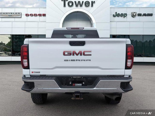 2022 GMC Sierra 3500HD Pro | 6.6L V8 | 4WD | Double Cab | Long in Cars & Trucks in Calgary - Image 4