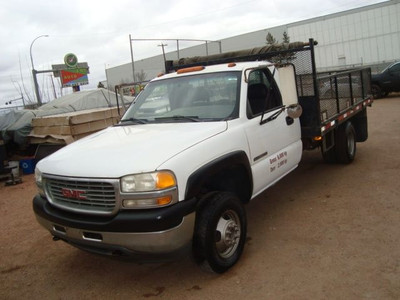 2001 GMC Sierra 3500 12 FOOT FLAT DECK