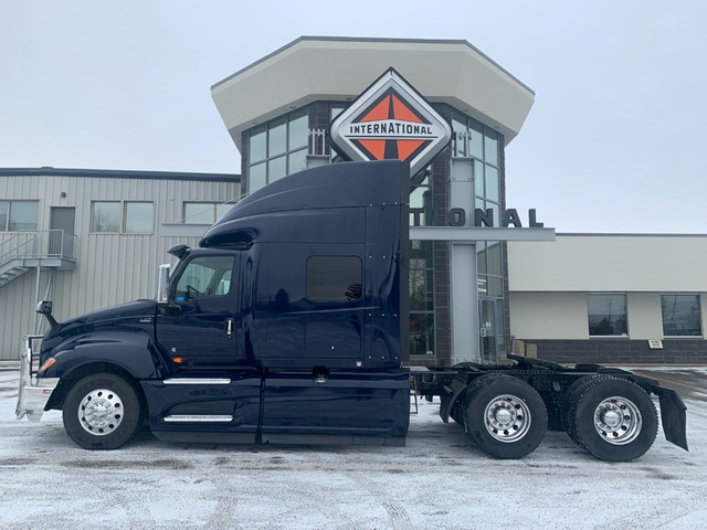 2018 International LT 6x4 in Heavy Trucks in Edmonton - Image 2