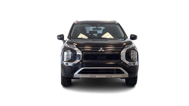 2022 Mitsubishi Outlander SE S-AWC, Heated Steering Wheel, Heate in Cars & Trucks in Regina - Image 4