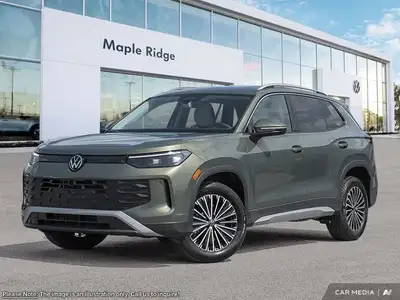 This Volkswagen Tiguan boasts a Intercooled Turbo Regular Unleaded I-4 2.0 L/121 engine powering thi...