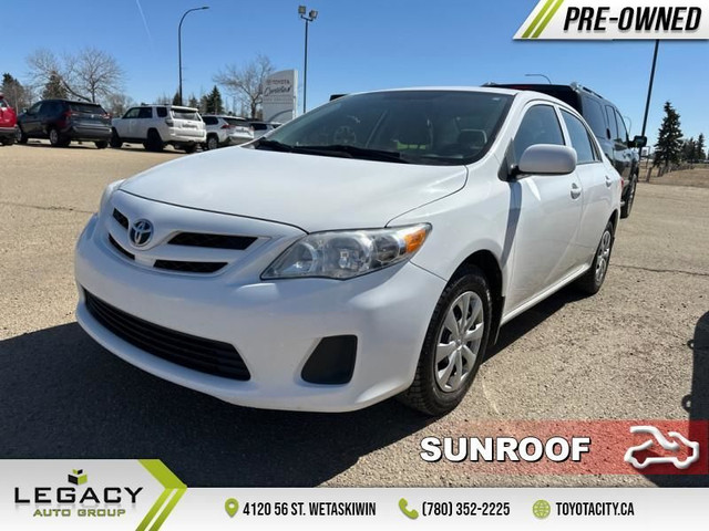 2013 Toyota Corolla CE - Sunroof - Bluetooth dans Autos et camions  à Ville d’Edmonton