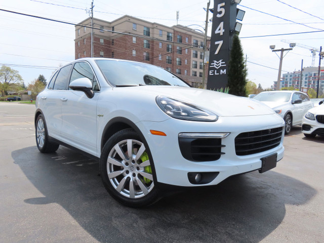 2016 Porsche Cayenne S E-HYBRID AWD - NAVI - LEATHER - MOONROOF  in Cars & Trucks in Oakville / Halton Region - Image 2