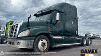 2011 FREIGHTLINER CASCADIA CAMION HIGHWAY