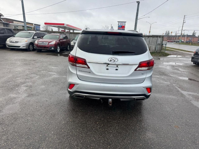 2017 Hyundai Santa Fe XL XL, 7 PASSENGER, NO ACCIDENTS, CERTIFIE in Cars & Trucks in London - Image 4