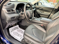 Toyota Highlander XLE AWD - 8 Passenger - Blue Exterior on Black Interior - Carfax Verified - No Acc... (image 8)