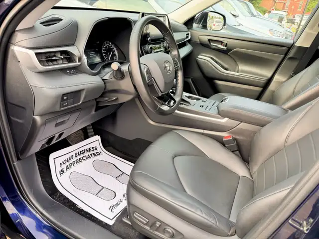 2020 Toyota Highlander XLE AWD|8 PASS|SUNROOF|LEATHER| in Cars & Trucks in City of Toronto - Image 10