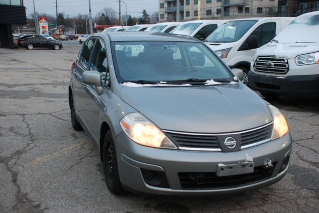 2009 Nissan Versa Flat Tow Ready for RV SL With Blue Ox in Cars & Trucks in Mississauga / Peel Region - Image 3