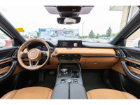 WHAT A GORGEOUS SUV WITH A CLEAN CARFAX AND ONLY ONE PREVIOUS OWNER! - Surround View Camera - Leathe... (image 2)